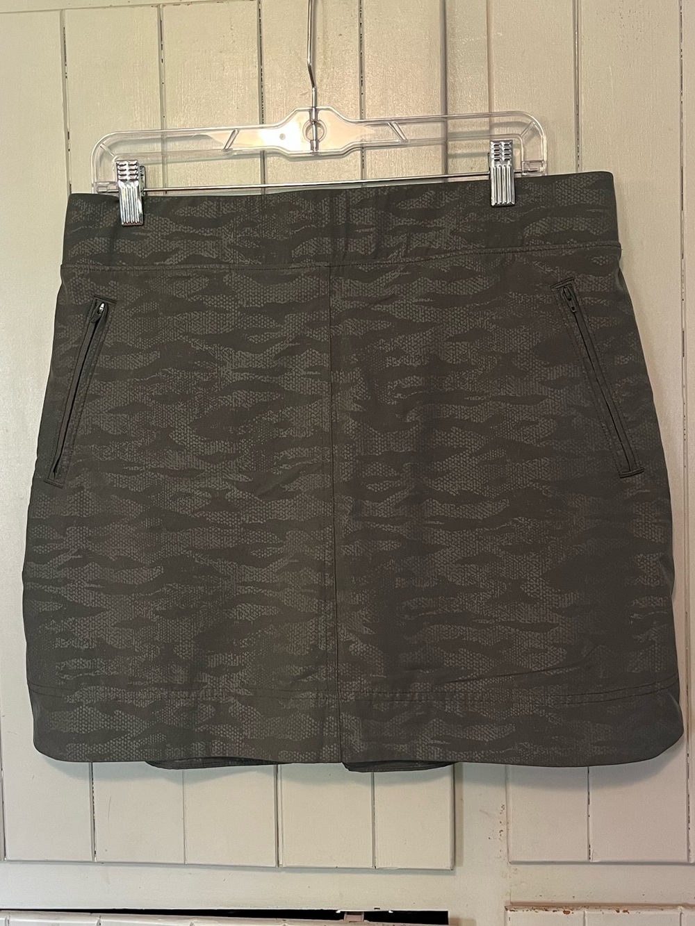 Orvis Olive Mini Skort Size Large Women’s